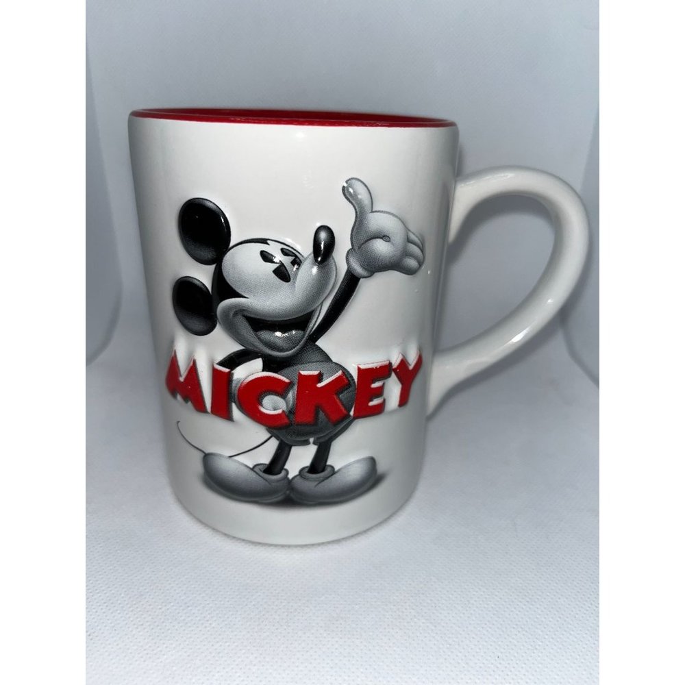 Walt Disney World Mickey Mouse Mug 16 oz. 3D Mickey on White mug